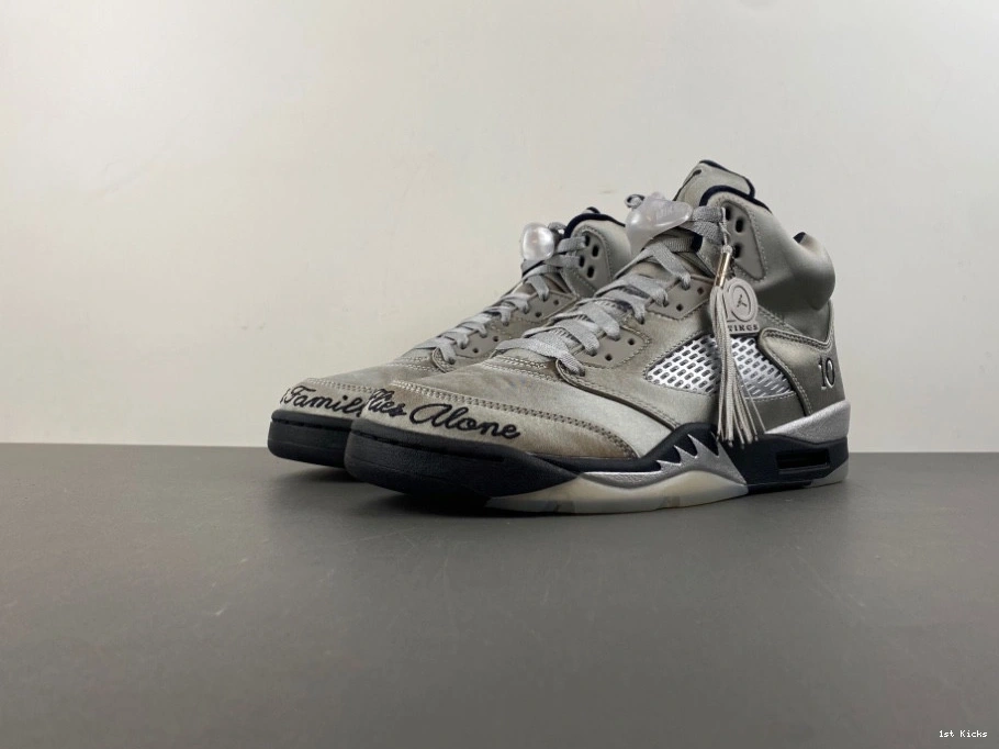 5 IO2038-001 (2025) (Women's) Retro Jordan  Wings 0309